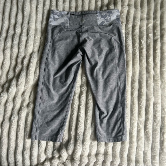 Tuff Athletics Womens Small Lowrise Grey Capri Leggings - Picture 8 of 10